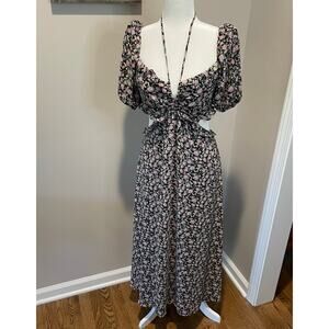 ASTR The Label Black Lilac Ditsy Midi Dress Sz M Cutout Puff Sleeve Smocked Back